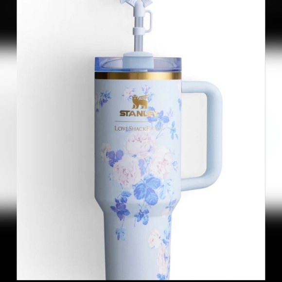 Stanley Other - Stanley x Loveshackfancy 40oz Everblooming Rosettes
